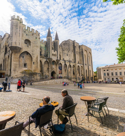 Der Papstpalast in Avignon ©Verneuil T.