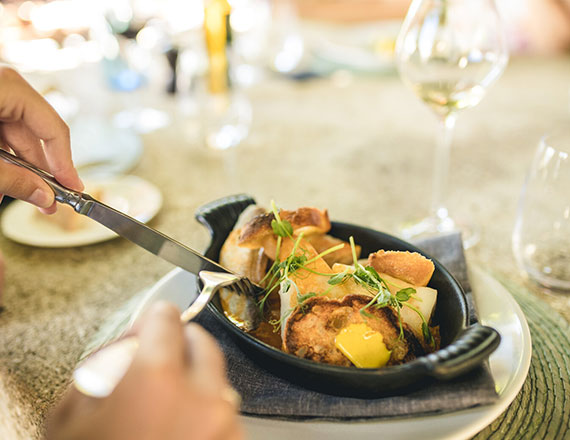 Immer eine gute Wahl: Ein romantisches Abendessen (oder Mittagessen)