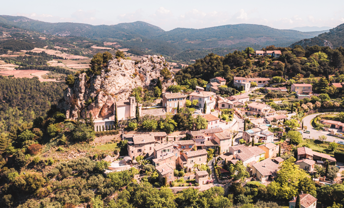 Roque Alric Dörf - Provence